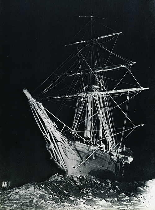 The Australian Frank Hurley’s remarkable plate photo of this disaster