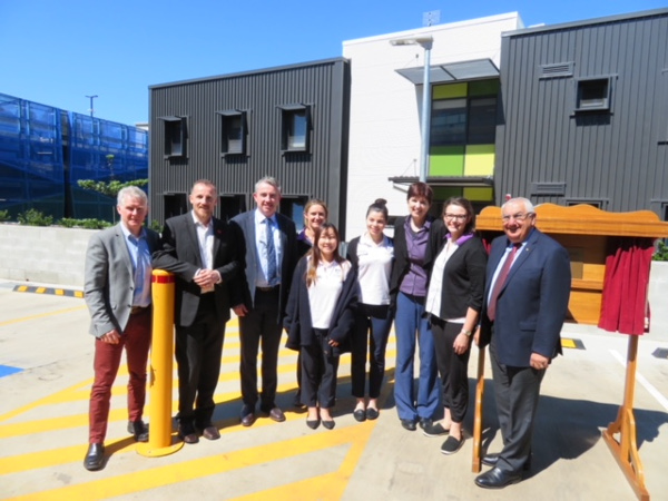 Prof Ross Bailie, Director UCRH; Isaac Smith, Mayor Lismore; Kevin Page MP, Federal Member for Page; three SCU speech pathology students and current residents; Prof Robyn Ward, Executive Dean Faculty Medicine and Health, University of Sydney; SCU speech pathology student; Thomas George MP, State Member for Lismore